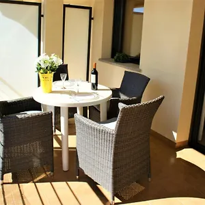 https://precioso-piso-en-roses-con-piscina-y-parking.topcostabravahotels.com